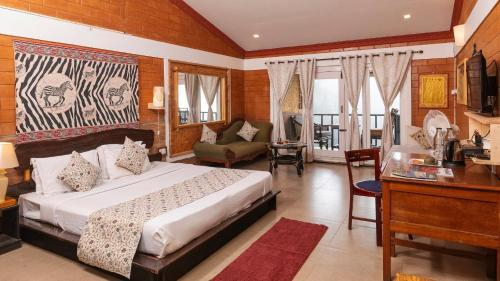 Rainforest Room - by De Rock Jungle Living Resort x Solis Nature