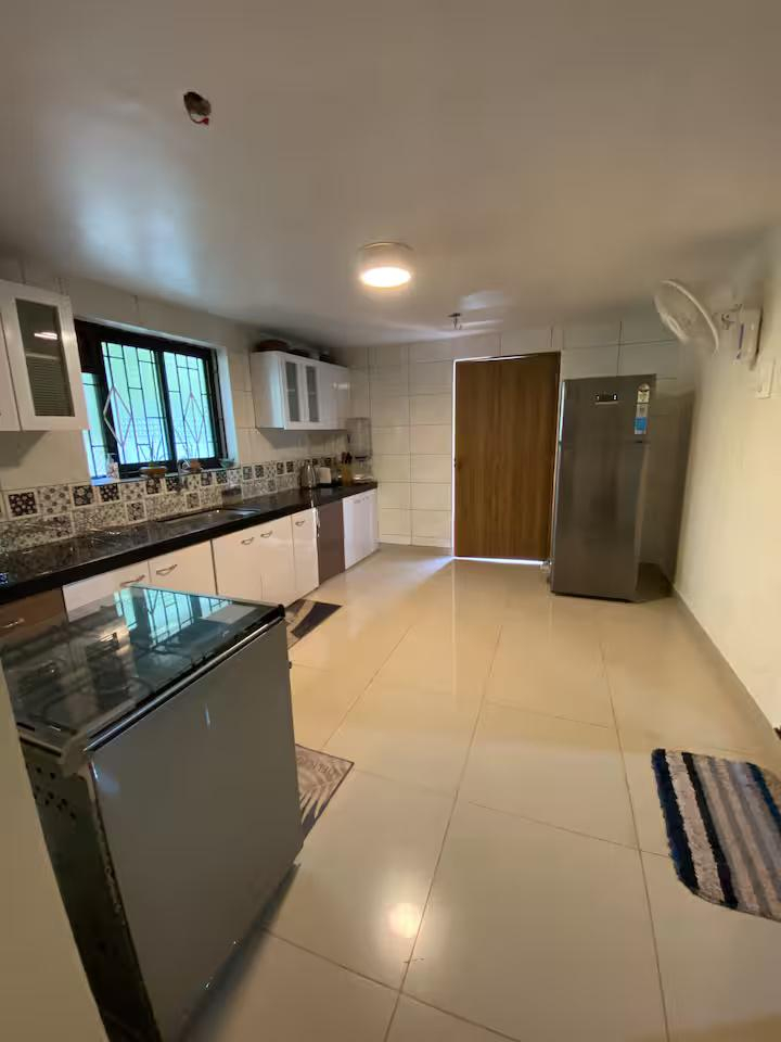 Papa’s house 5bhk 1.5km from the beach by CQ x Solis Nature