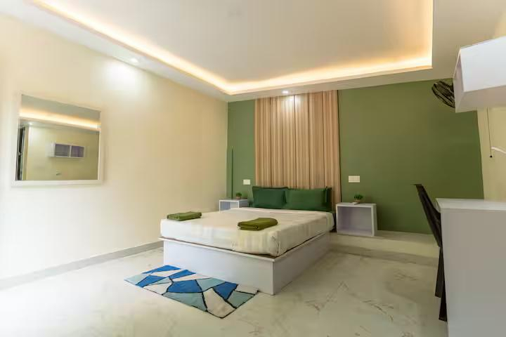 Papa’s house 5bhk 1.5km from the beach by CQ x Solis Nature