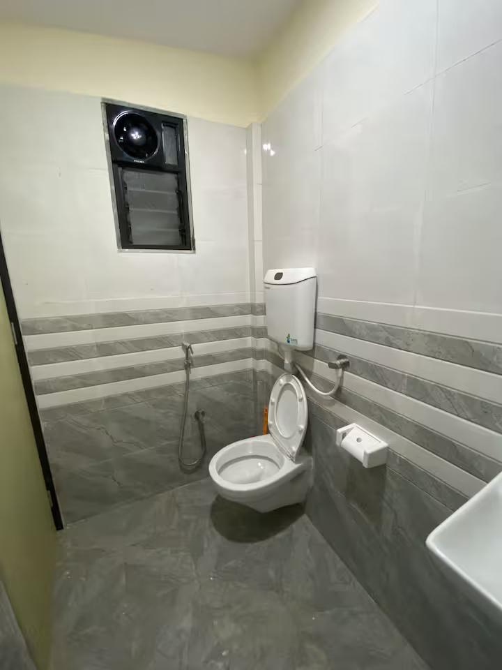 Papa’s house 5bhk 1.5km from the beach by CQ x Solis Nature