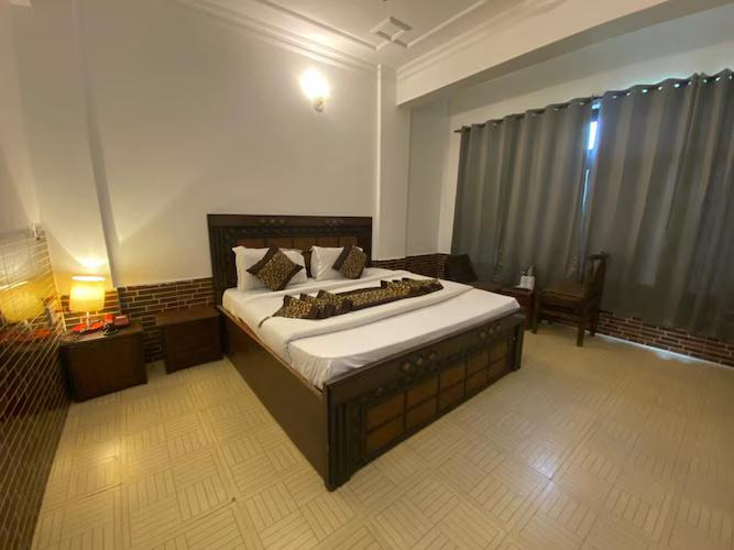 DLS SNOW RETREAT, DHARAMSHALA x Solis Nature