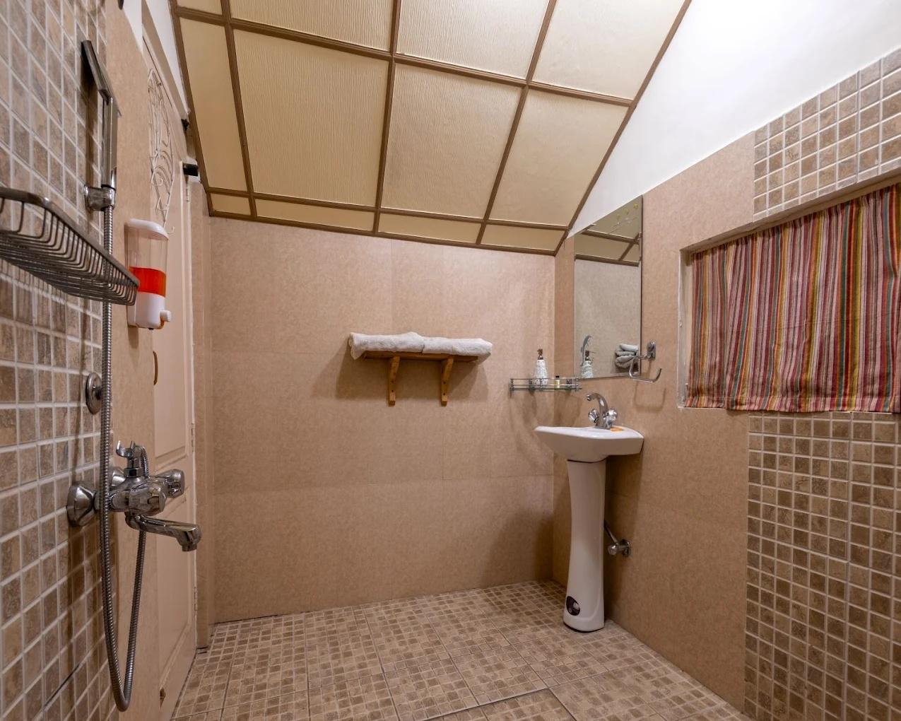 DLS SUNSTONE VILLA, MASHOBRA, SHIMLA x Solis Nature