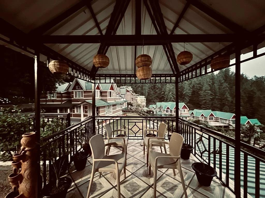 DLS MOONSTONE VILLA, MASHOBRA, SHIMLA x Solis Nature