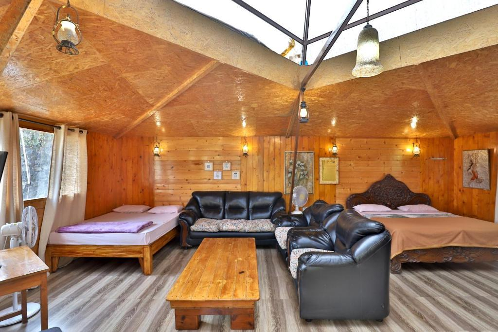 De Rock- Jungle Living x Solis Nature