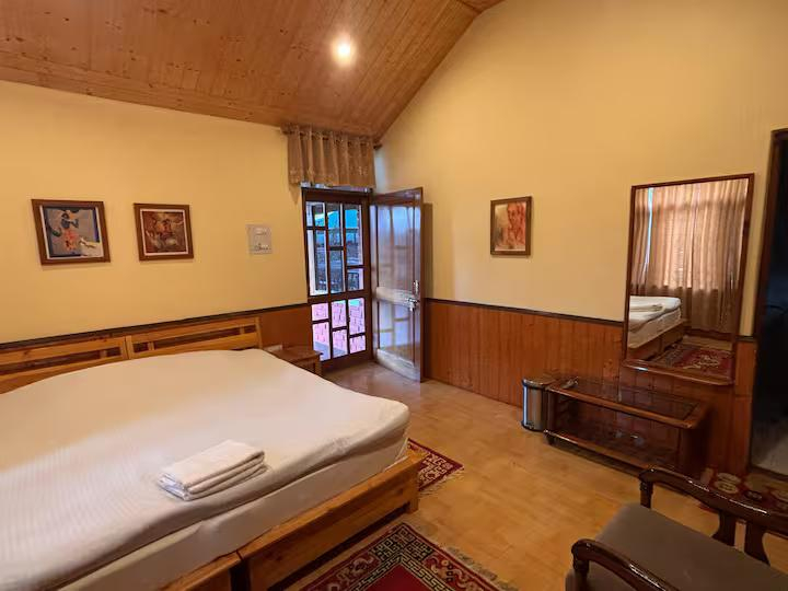 1 Himalayan Apple Orchard | Cozy Stay in Orchards x Solis Nature
