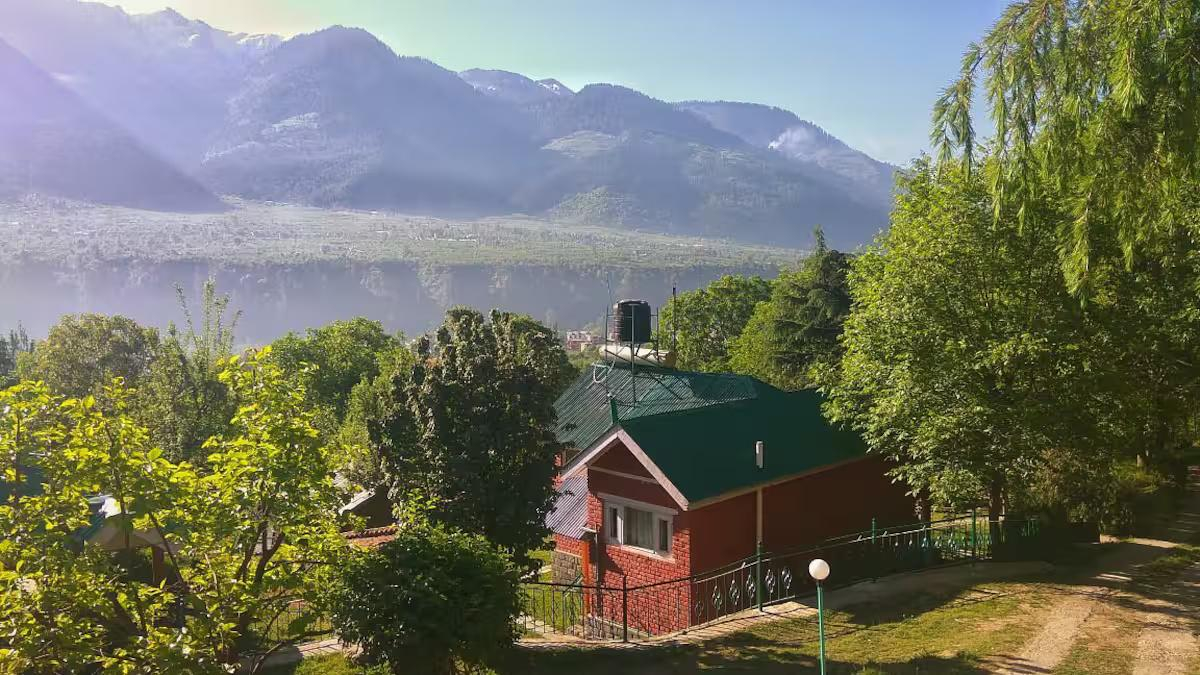 2 Himalayan Glory | Cozy Orchard Stay x Solis Nature