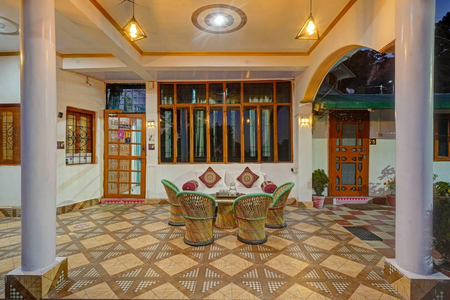 Nature's Vibe Homestay Kainchi Dham-Hillside Home x Solis Nature