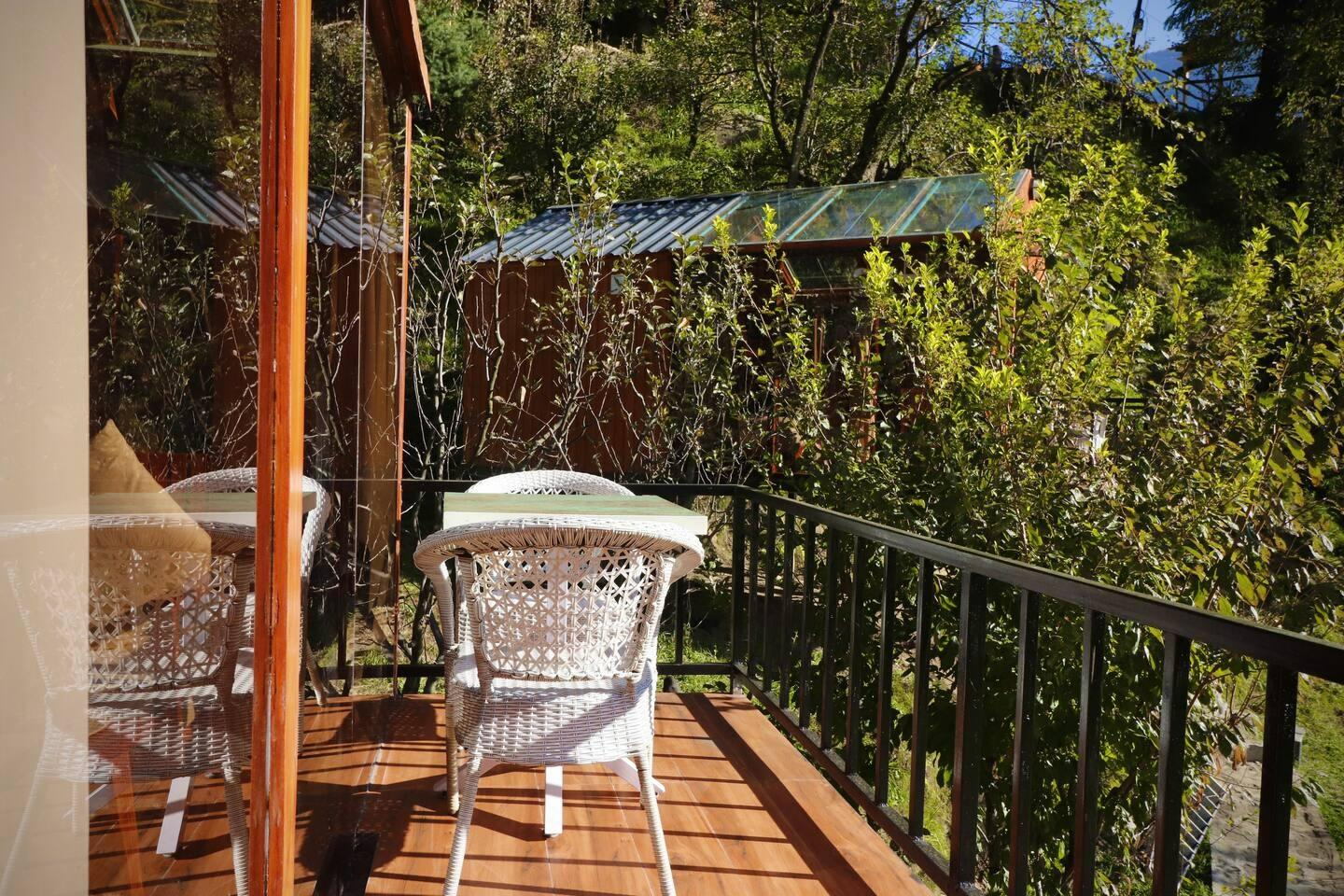 Dreamy Wood n Glass Cabin with Cafe in Forest x Solis Nature