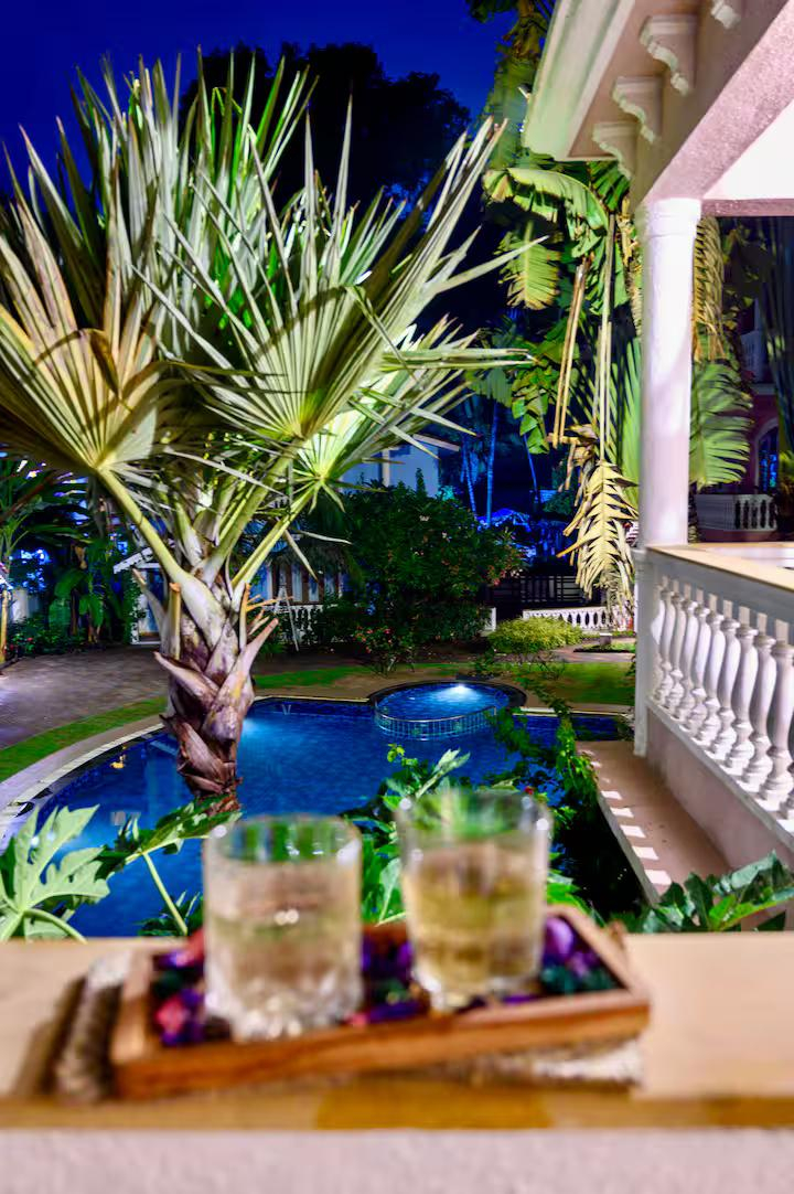 2bhk w/ pool + Kitchen | 8 mins from beach x Solis Nature