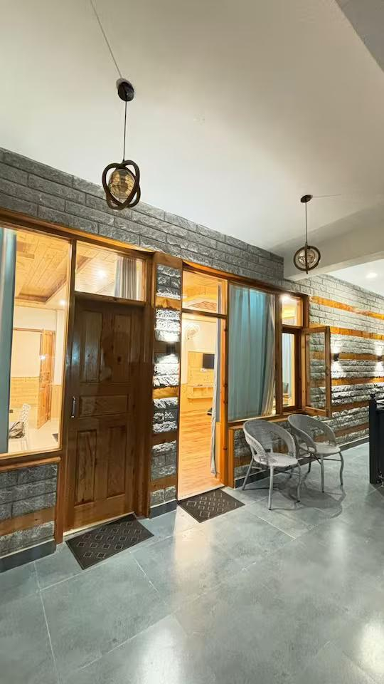 5bhk My-lo Cottage by Geeta Villas x Solis Nature