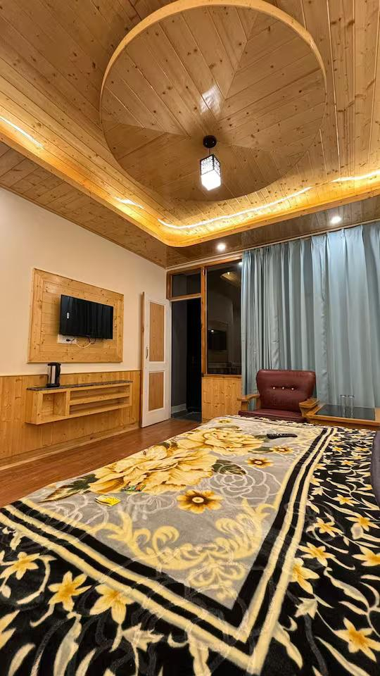 5bhk My-lo Cottage by Geeta Villas x Solis Nature