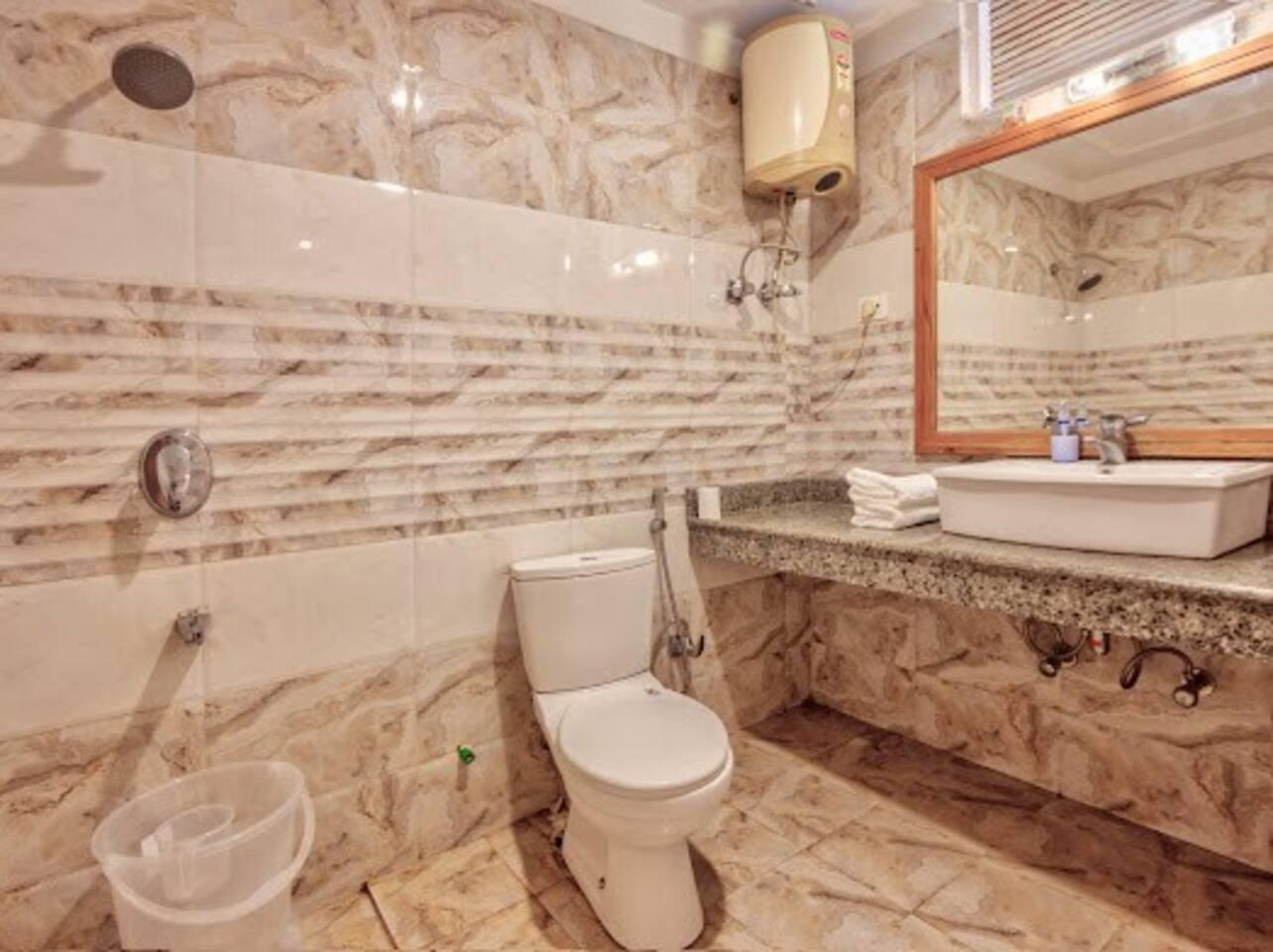 3 bhk manali cottage by Geeta Villas x Solis Nature