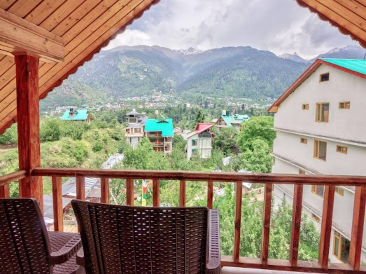 3 bhk manali cottage by Geeta Villas x Solis Nature