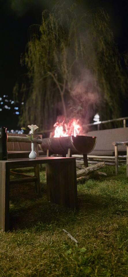 6 Bedroom Cottage with Unlimited Mountain Views x Solis Nature