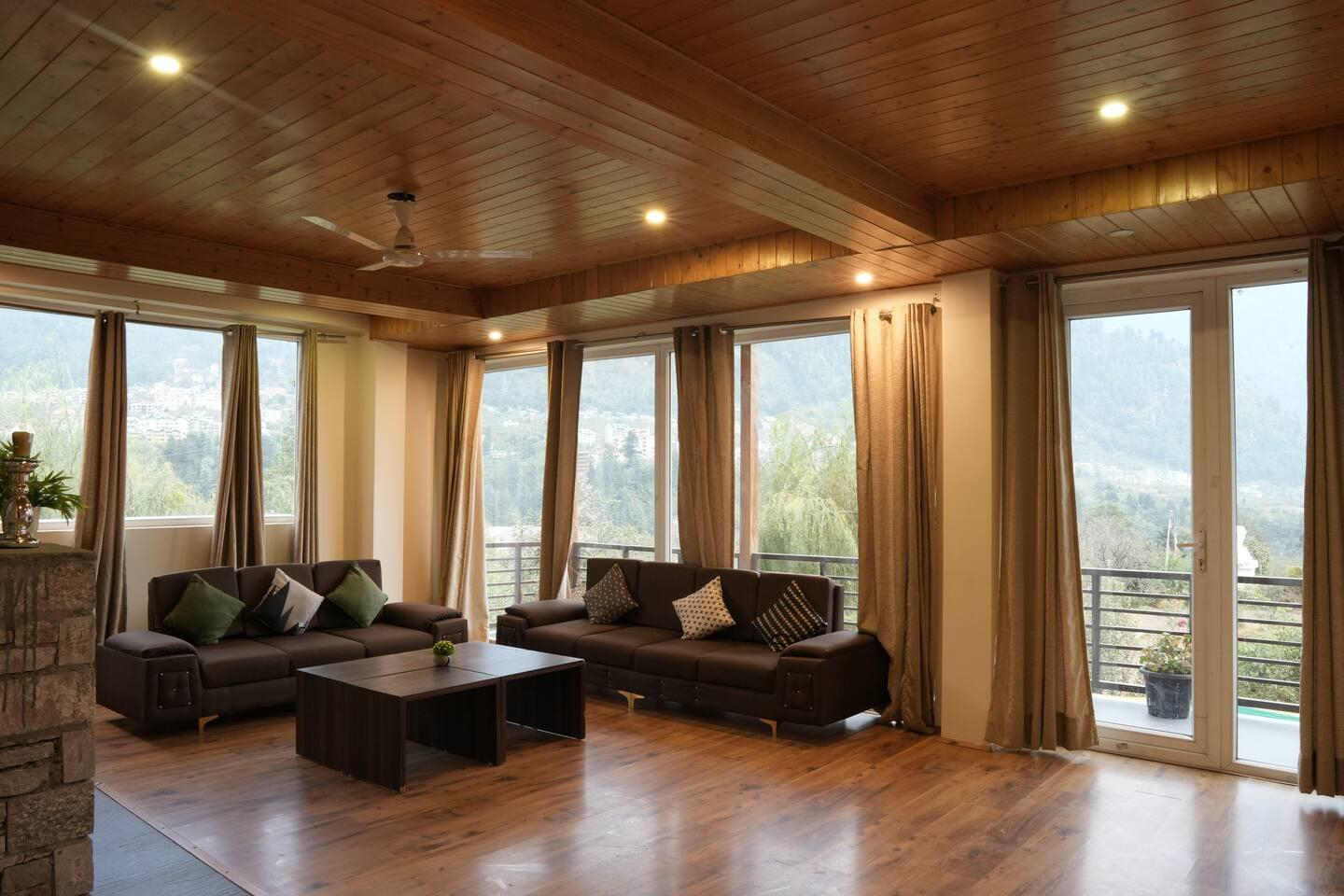 6 Bedroom Cottage with Unlimited Mountain Views x Solis Nature