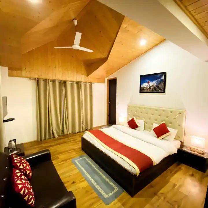 Challet cozy room with mountain view x Solis Nature