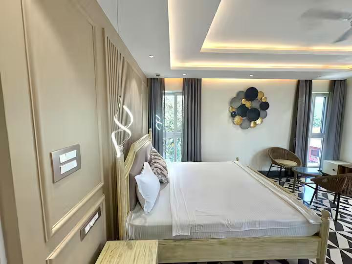 Magnificent 4BHK Standalone Villa | Pvt Pool | Parra x Solis Nature