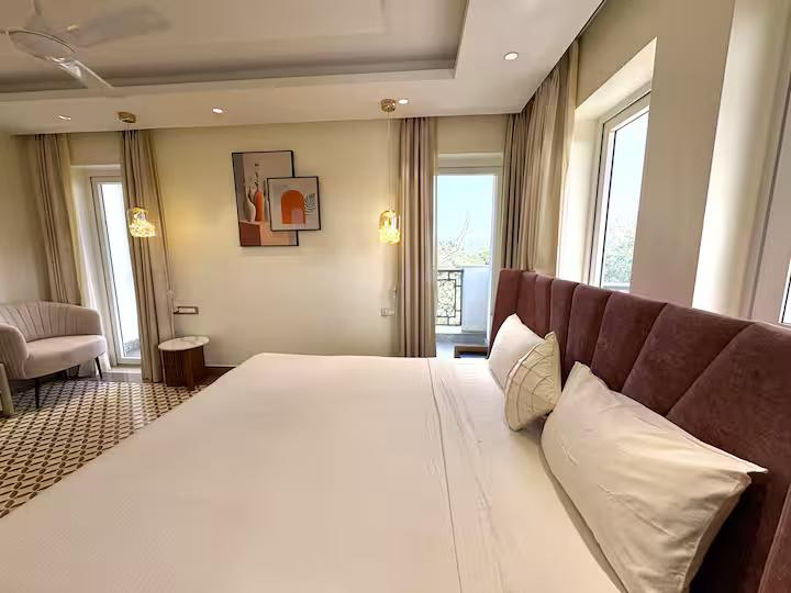 Elegant 3BHK Private Pool Villa | Premium Parra x Solis Nature