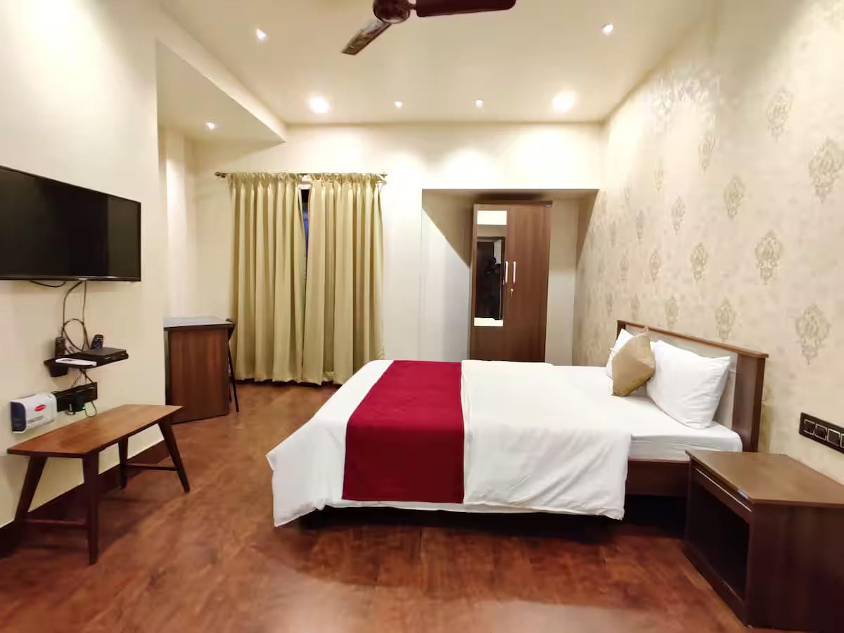 Casa Miramar (3bhk villa) Panjim x Solis Nature