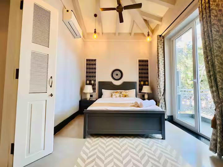 Aqua - Luxury Private Pool Villa near Calangute x Solis Nature