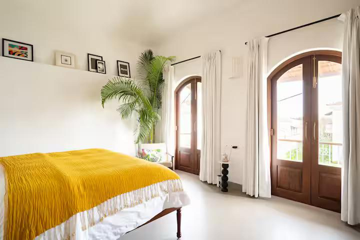 Vianaar - La Mosteiro - 4BHK	Assagao x Solis Nature