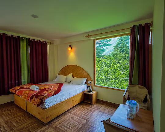 Uncle Nomad x Solis Nature