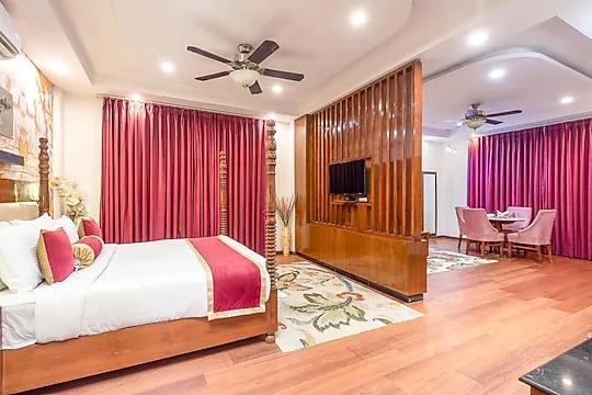 DLS Hotels on the Ganges x Solis Nature