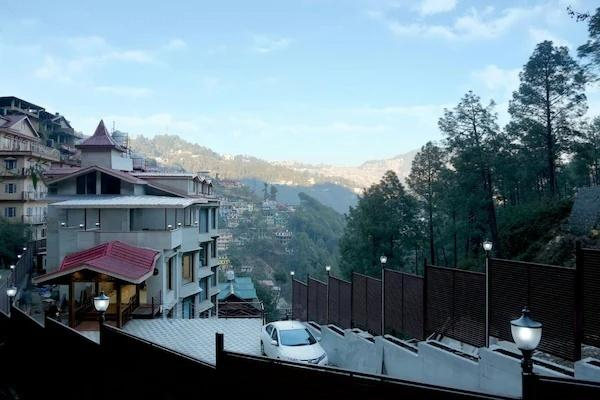 DLS Hotels The Rock Castle x Solis Nature