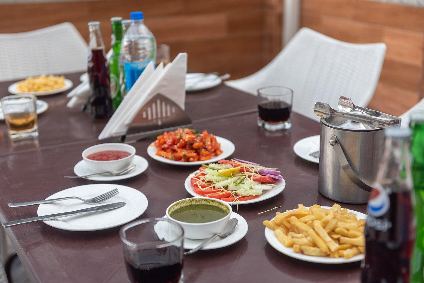 DLS Hotels The Rock Castle x Solis Nature