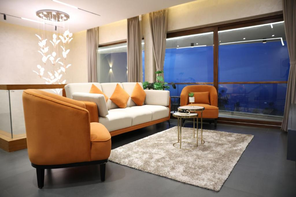 Hills and Heart Luxury stay x Solis Nature