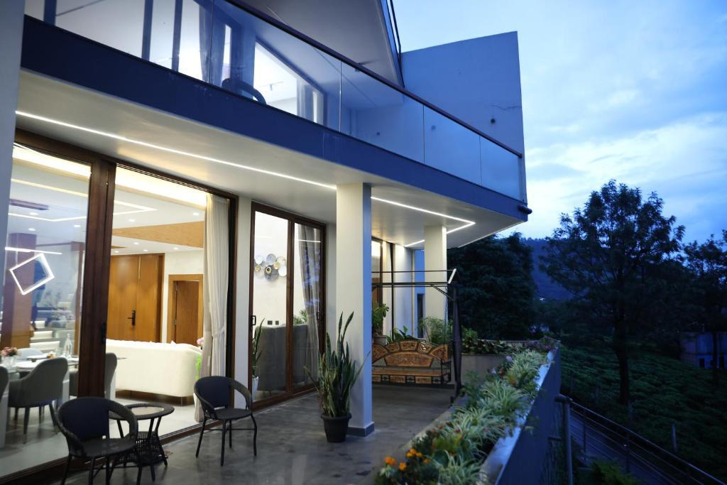 Hills and Heart Luxury stay x Solis Nature