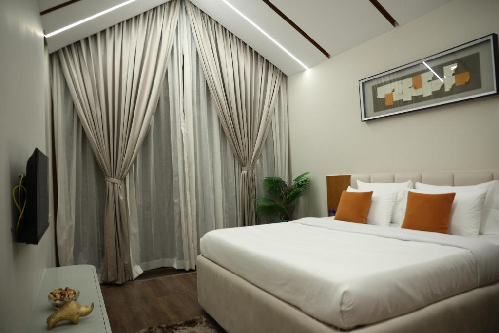 Hills and Heart Luxury stay x Solis Nature