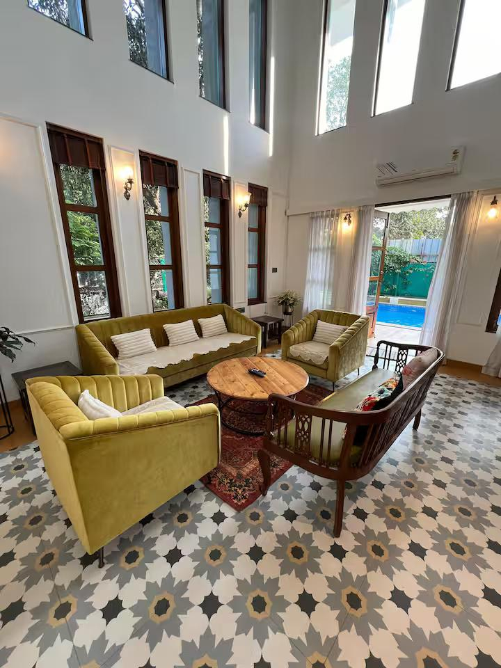 Posh 4BHK Pvt Pool Villa | 8 mins to Vagator Beach x Solis Nature