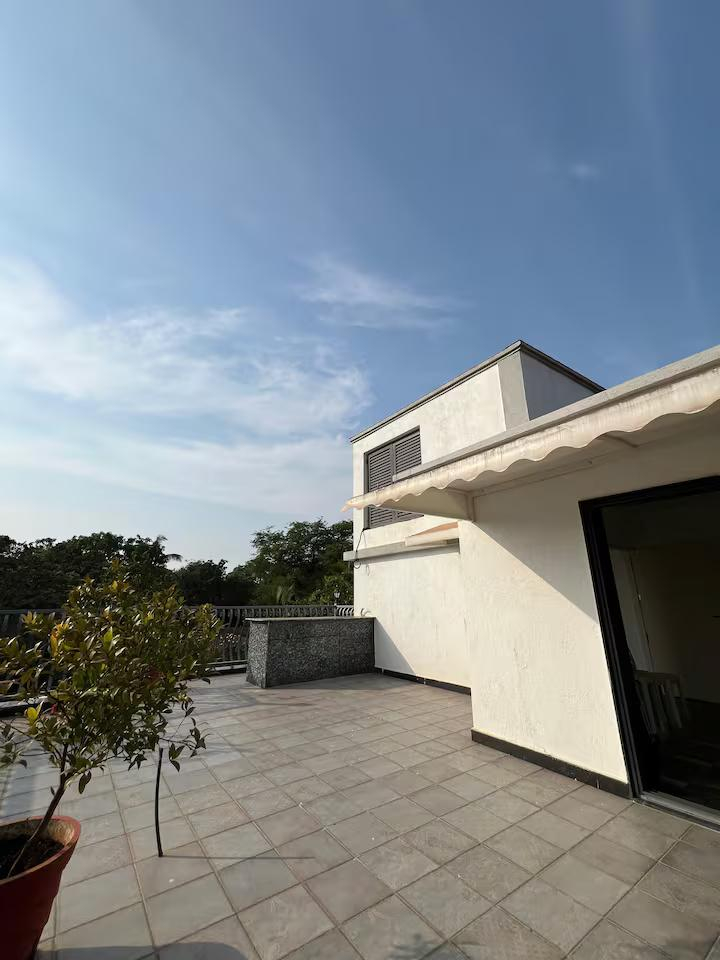 Posh 4BHK Pvt Pool Villa | 8 mins to Vagator Beach x Solis Nature