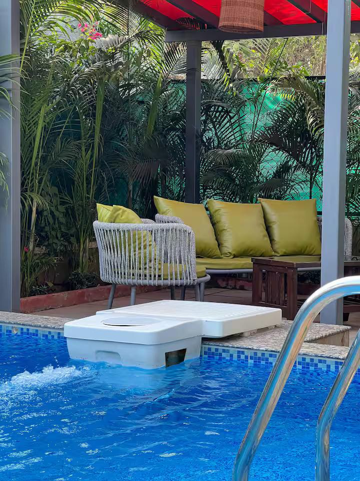 Posh 4BHK Pvt Pool Villa | 8 mins to Vagator Beach x Solis Nature