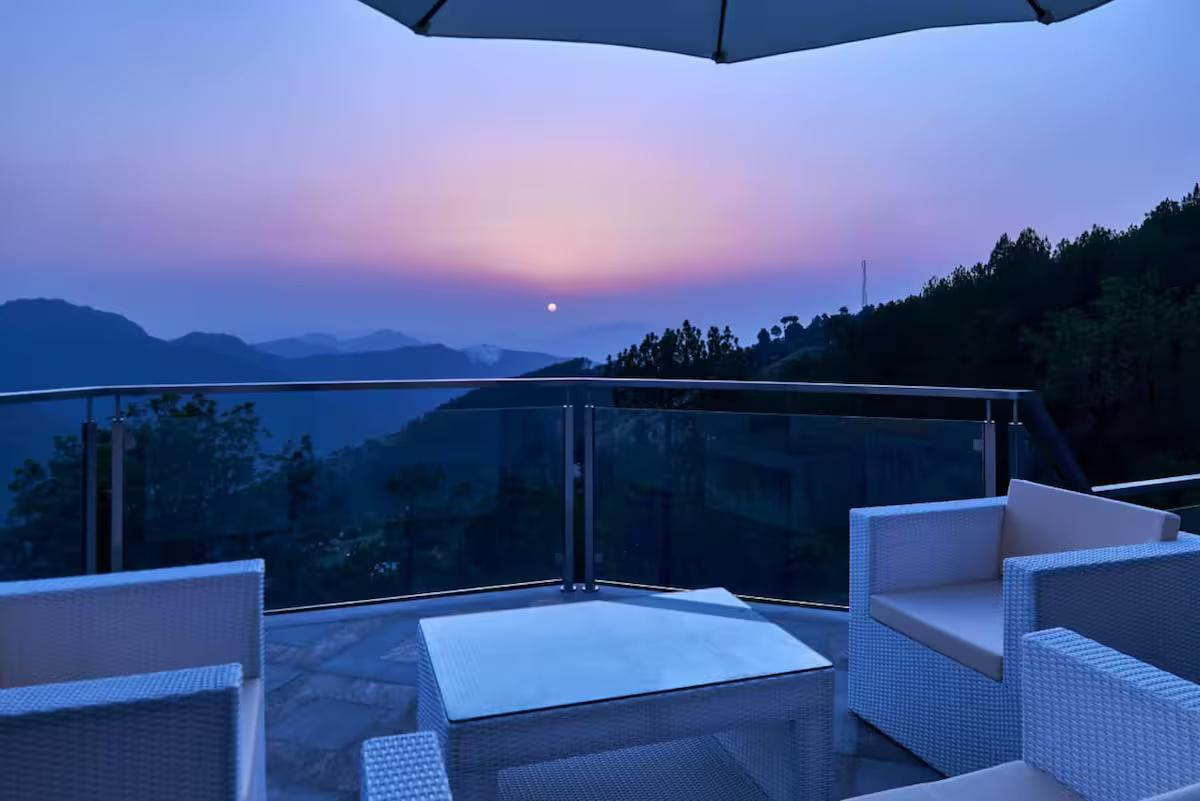 Auramah Valley Shimla 3bhk x Solis Nature