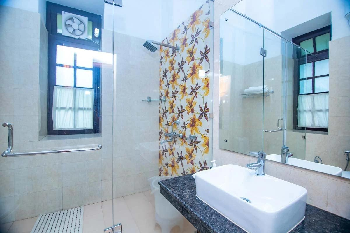 Balrampur House Heritage Hotels in Nainital x Solis Nature