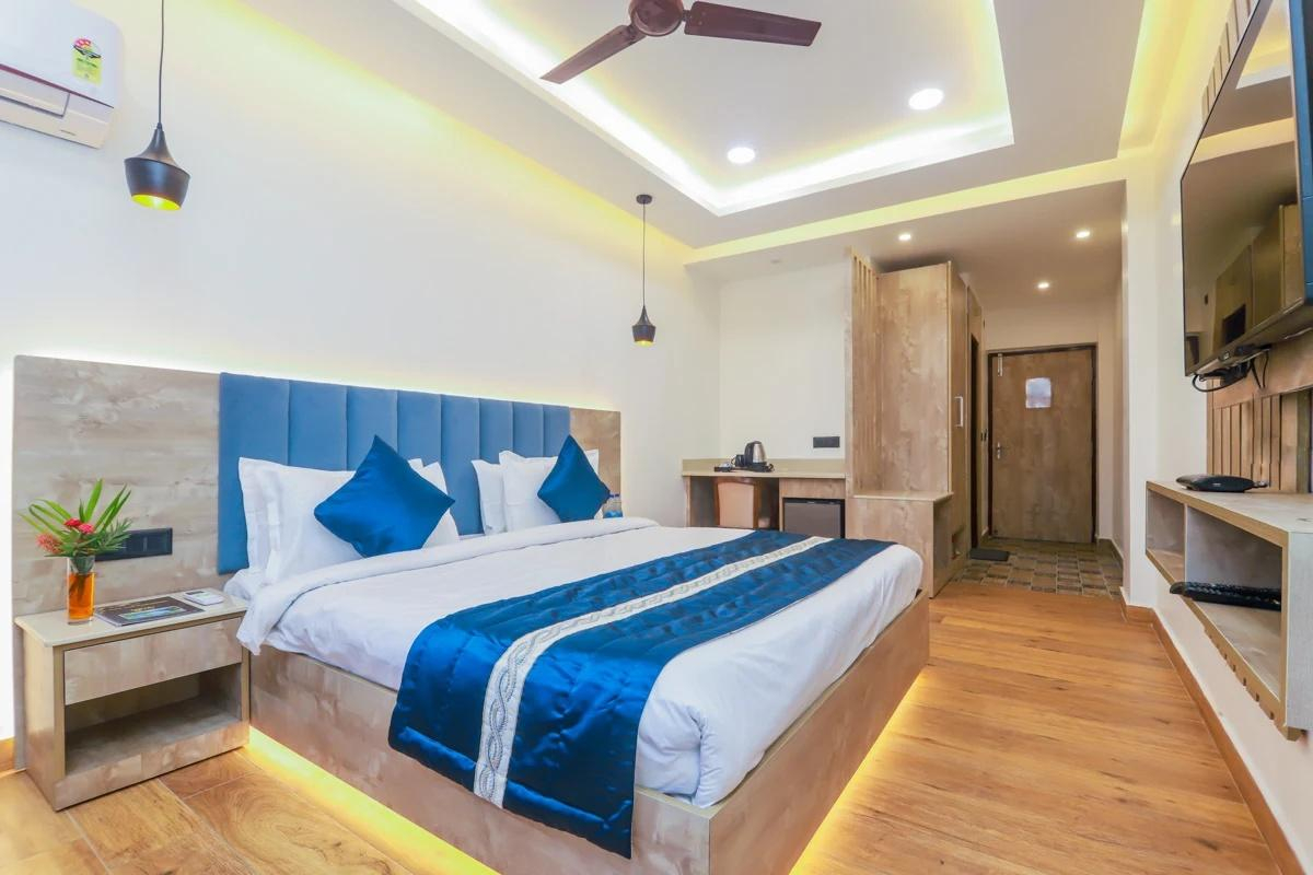 The Tal Paradise x Solis Nature