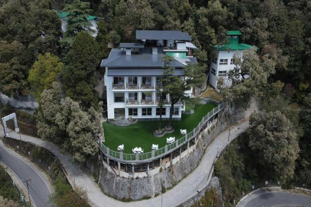Baris resort Mussoorie x Solis Nature