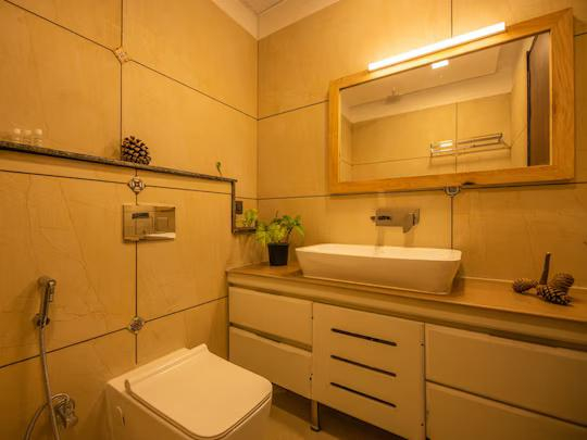 The Mountain Paradise Resort, Almora x Solis Nature