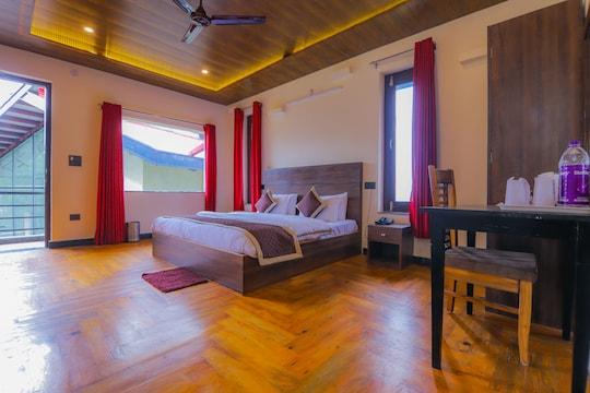 The Mountain Paradise Resort, Almora x Solis Nature