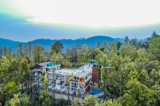 The First view Resort, Lansdowne x Solis Nature