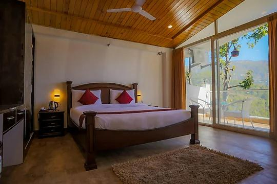 The First view Resort, Lansdowne x Solis Nature