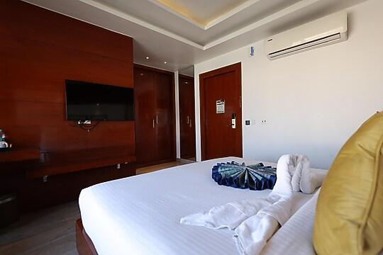 The Latitude luxury , Haridwar x Solis Nature