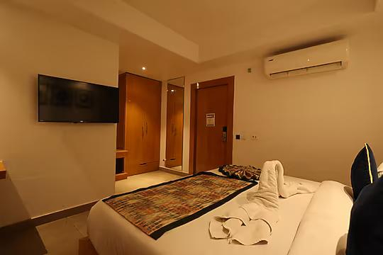 The Latitude luxury , Haridwar x Solis Nature