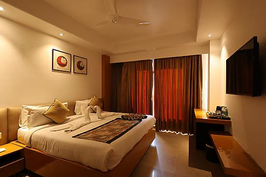 The Latitude luxury , Haridwar x Solis Nature