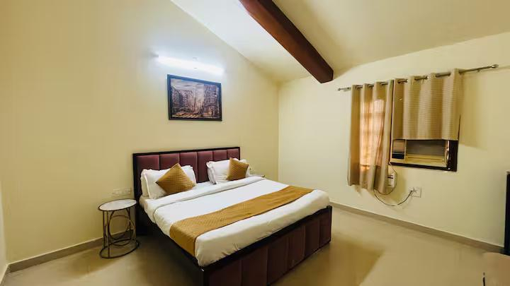 Ananda Bagh by UMR | 4BHK-Pool Farm in Gurgaon x Solis Nature