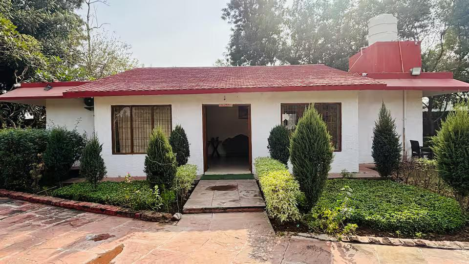 Ananda Bagh by UMR | 4BHK-Pool Farm in Gurgaon x Solis Nature