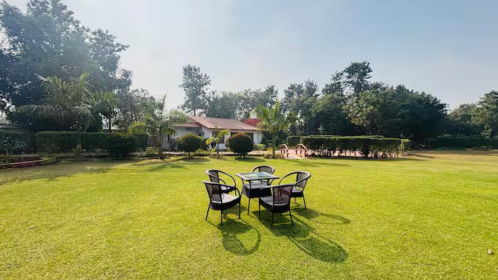 Ananda Bagh by UMR | 4BHK-Pool Farm in Gurgaon x Solis Nature