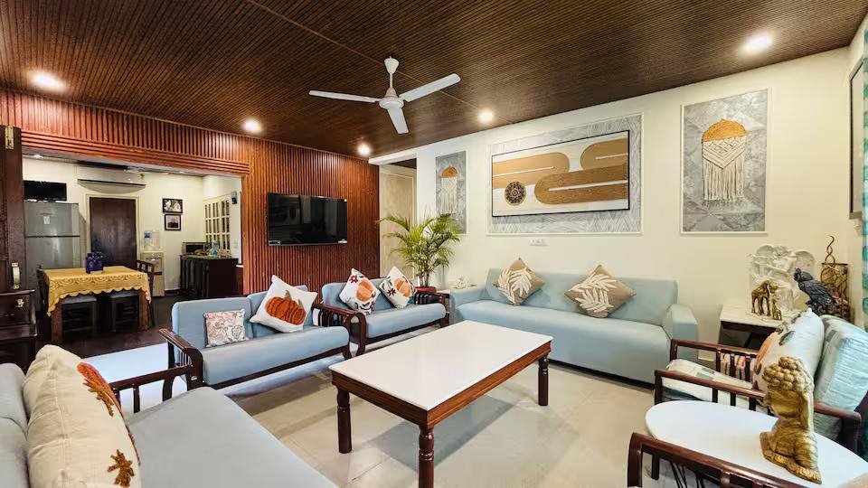 The Singh Farm - 4BHK Private Pool Farm House x Solis Nature